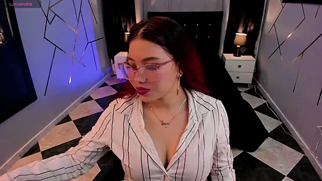 Snapshot of kyliejenner_hot chatting on January 24, 2025, 3:54 am kyliejenner hot online show from January 24, 2025, 3:54 am