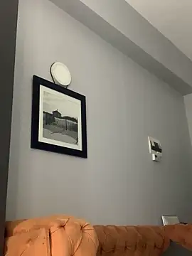 slimcateee online show from February 15, 2025, 2:11 pm