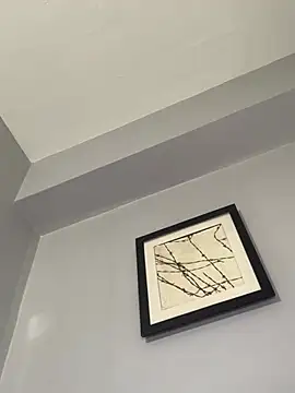 slimcateee online show from February 20, 2025, 3:41 pm