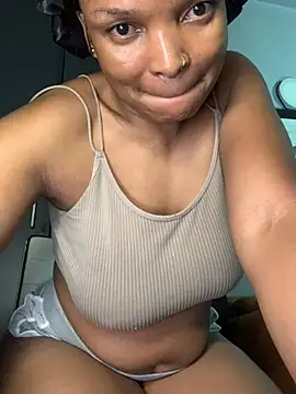 slimcateee online show from March 7, 2025, 8:55 pm