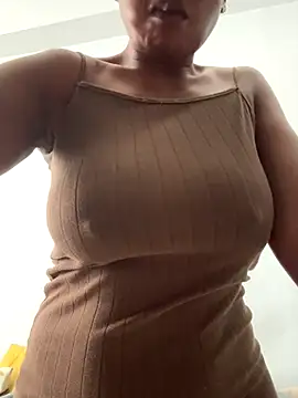 slimcateee online show from September 29, 2025, 8:19 am