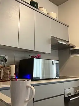 slimcateee online show from November 8, 2025, 7:08 am