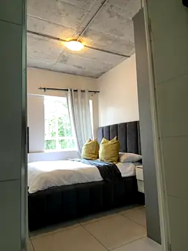 slimcateee online show from December 21, 2025, 3:08 pm