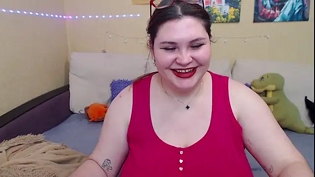 JuliaKeln online show from January 12, 2025, 1:48 pm