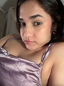 CuteeRose online show from February 1, 2026, 8:02 am