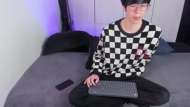 Aventure Twinks online show from January 28, 2025, 1:38 pm