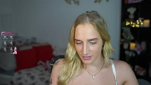 Snapshot of Nicolette__Shea_ chatting on December 29, 2024, 1:49 pm Nicolette Shea online show from December 29, 2024, 1:49 pm