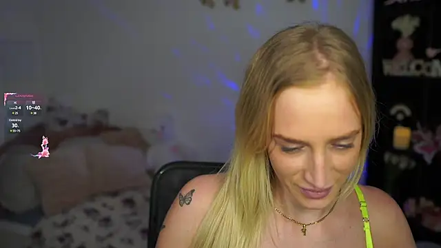 Snapshot of Nicolette__Shea_ chatting on January 15, 2025, 12:15 pm Nicolette Shea online show from January 15, 2025, 12:15 pm