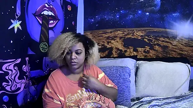 AutumnHart online show from December 16, 2024, 2:49 pm