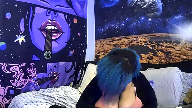 AutumnHart online show from December 22, 2024, 2:16 pm