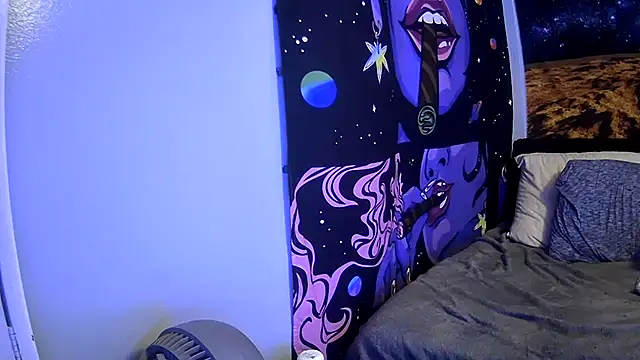 AutumnHart online show from December 30, 2024, 5:02 pm