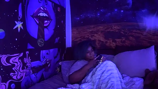 AutumnHart online show from December 30, 2024, 8:04 pm