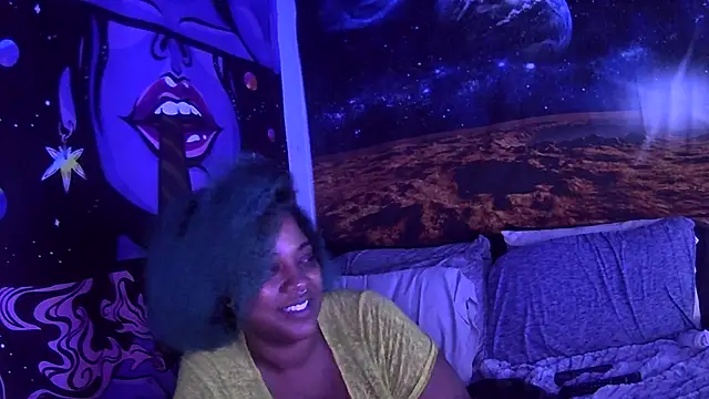 AutumnHart online show from January 1, 2025, 5:44 pm