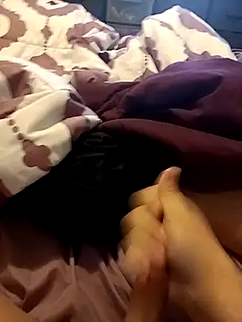 guy454518 online show from October 24, 2025, 1:18 pm