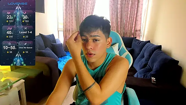 Snapshot of Franco_Rizzo_ chatting on December 12, 2024, 8:53 pm Franco Rizzo online show from December 12, 2024, 8:53 pm