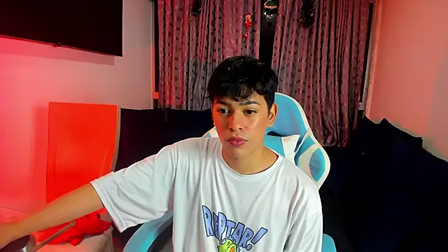 Snapshot of Franco_Rizzo_ chatting on January 10, 2025, 12:17 am Franco Rizzo online show from January 10, 2025, 12:17 am