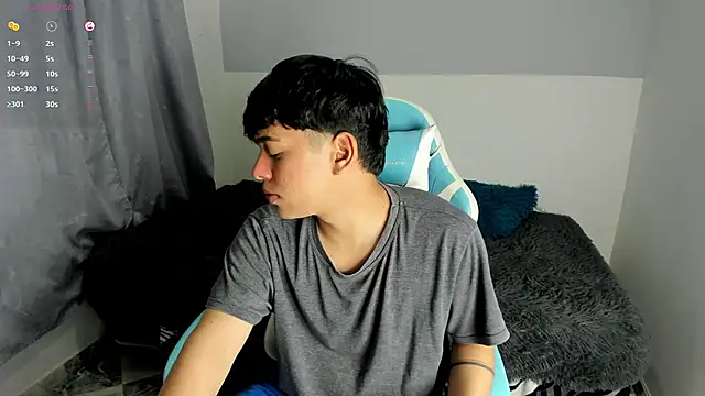 Snapshot of Franco_Rizzo_ chatting on March 19, 2025, 10:53 pm Franco Rizzo online show from March 19, 2025, 10:53 pm