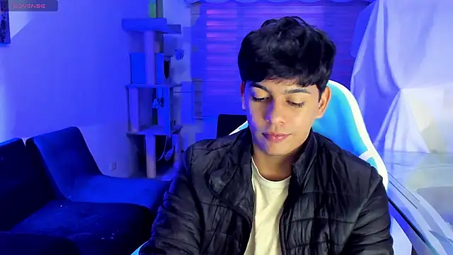 Snapshot of Franco_Rizzo_ chatting on October 4, 2025, 2:31 am Franco Rizzo online show from October 4, 2025, 2:31 am