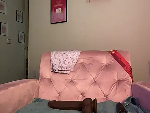 Snapshot of VixenCapri chatting on February 9, 2025, 7:52 pm VixenCapri online show from February 9, 2025, 7:52 pm