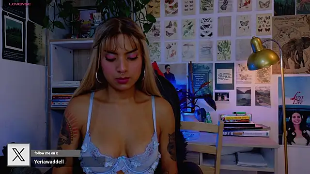Yeriawaddell  online show from June 26, 2026, 11:53 pm