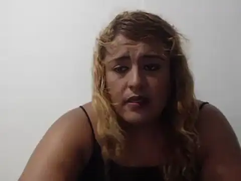 KIARAMARSHALLWELLZ online show from December 17, 2024, 10:43 pm