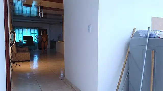 Snapshot of tatiana_big_ass_boobs chatting on October 15, 2025, 5:13 pm tatiana big ass boobs online show from October 15, 2025, 5:13 pm