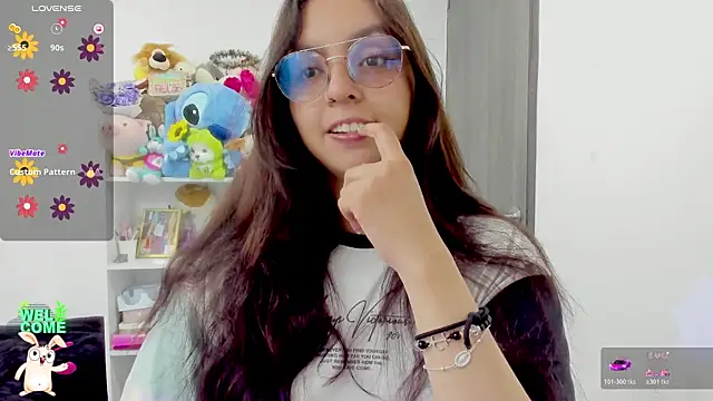 Valery7rose  online show from June 3, 2026, 4:34 pm