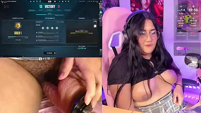 Snapshot of haru_u2 chatting on February 12, 2025, 11:51 pm haru u2 online show from February 12, 2025, 11:51 pm