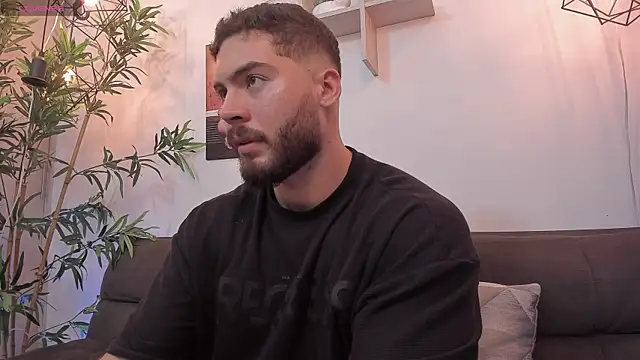 SebastianVilla  online show from November 27, 2025, 12:35 am