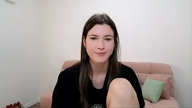 AliciaNewell online show from December 3, 2024, 10:28 am