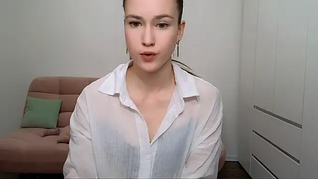 AliciaNewell online show from January 12, 2025, 11:07 am