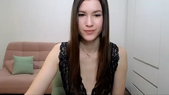 AliciaNewell online show from February 1, 2025, 5:28 am