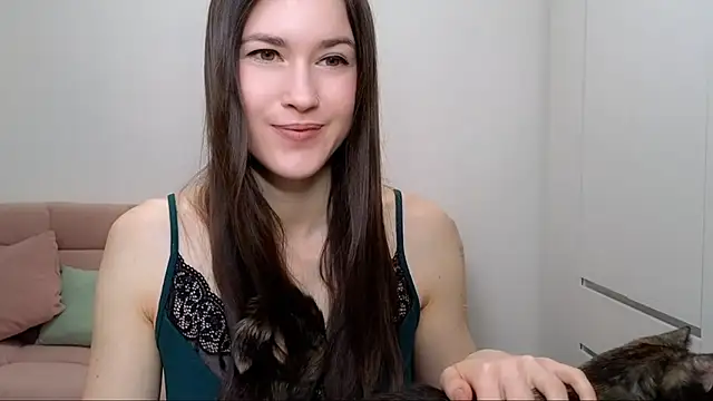 AliciaNewell online show from February 12, 2025, 10:56 am