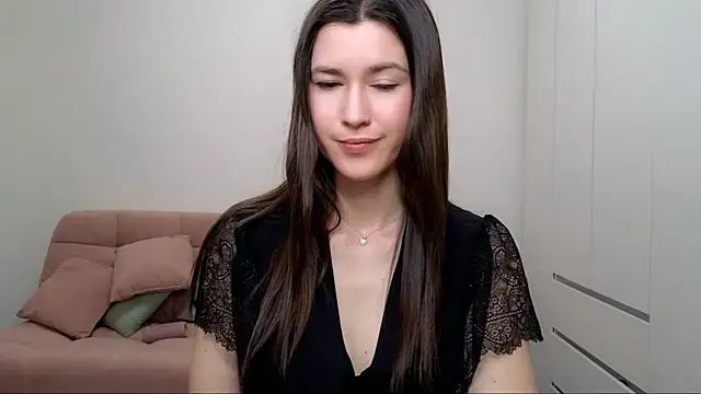 AliciaNewell online show from February 14, 2025, 8:21 am
