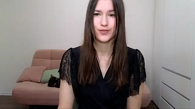 AliciaNewell online show from March 19, 2025, 10:33 am