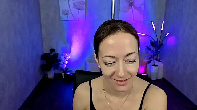 kimberlyray777 online show from February 18, 2025, 1:55 pm