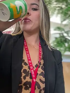 Emilia Bakerr online show from December 13, 2024, 7:10 pm