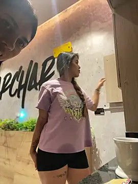 Emilia Bakerr online show from February 28, 2025, 6:31 pm