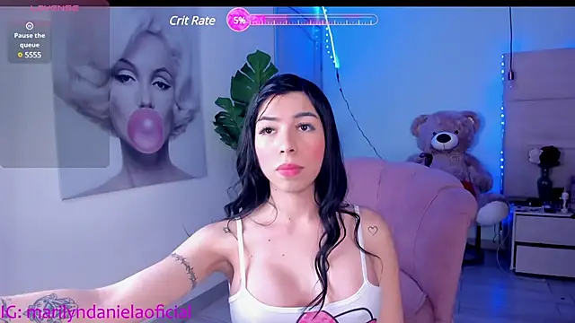 Snapshot of Marily_Daniela_ chatting on February 16, 2025, 1:58 am Marily Daniela online show from February 16, 2025, 1:58 am