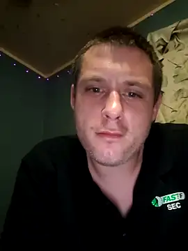 Snapshot of Dut421@xh chatting on March 8, 2026, 1:03 am Dut421xh online show from March 8, 2026, 1:03 am