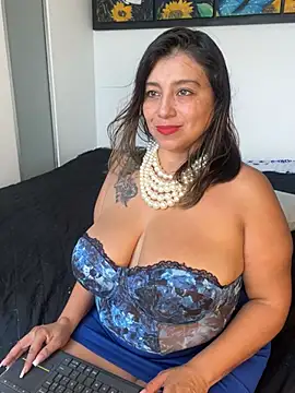 MrsFoucher online show from March 20, 2025, 1:15 pm