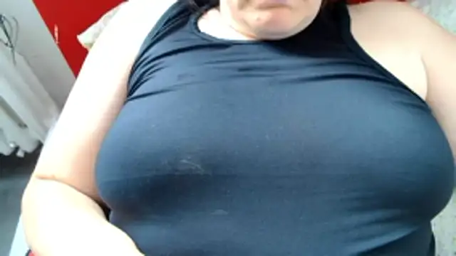 Lucinka1 online show from June 18, 2026, 7:52 am