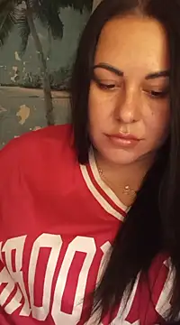 DaisyStreet online show from October 8, 2025, 4:37 pm