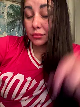 DaisyStreet online show from November 13, 2025, 9:58 pm