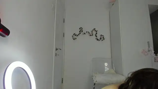 Snapshot of KaylaLaine chatting on September 22, 2025, 6:04 am KaylaLaine online show from September 22, 2025, 6:04 am