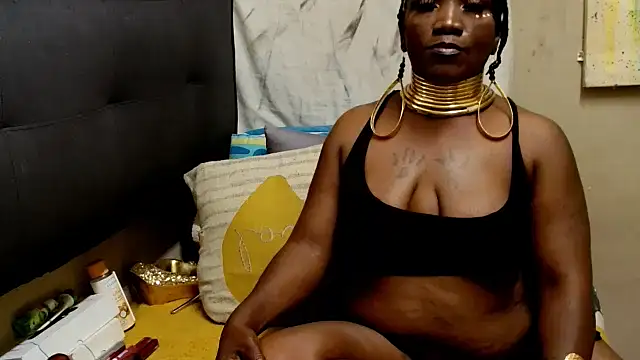 Brunettedevon33 online show from September 23, 2025, 9:07 pm