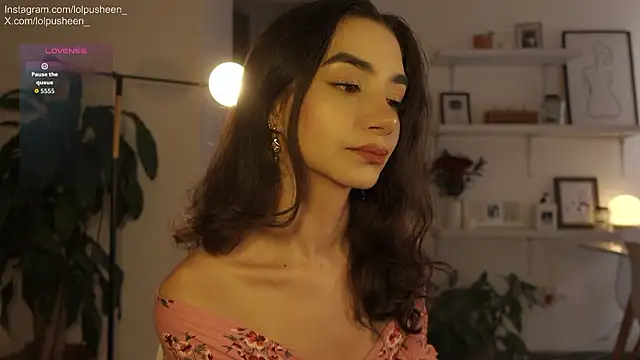 JulietteDee online show from February 2, 2026, 9:57 pm