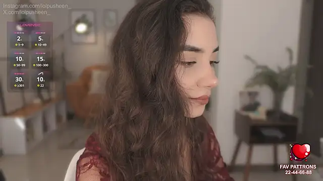 JulietteDee online show from June 26, 2026, 9:41 pm