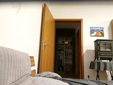 noidentiti online show from December 28, 2024, 11:26 pm