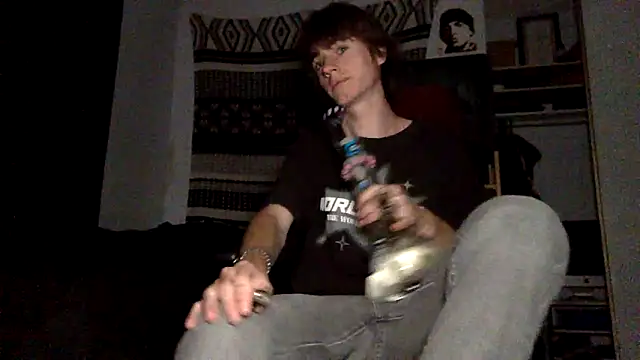 spicylaboi online show from April 30, 2026, 3:02 am